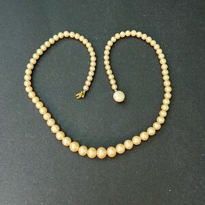 Vintage Japan faux pearl necklace